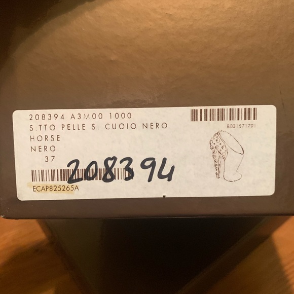 Gucci heeled stud bootys - Picture 5 of 7